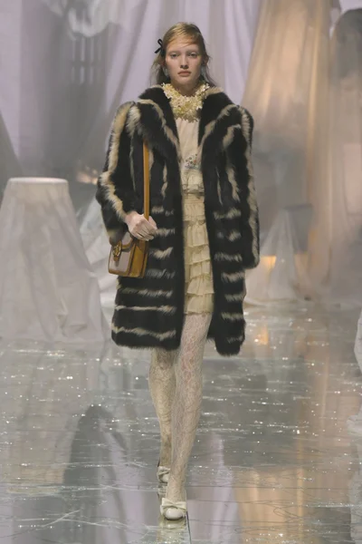 Look 46